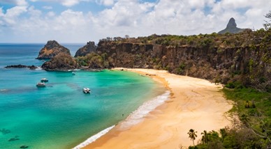 Brasil tem 3 praias entre as 10 melhores do mundo em 2022, segundo TripAdvisor